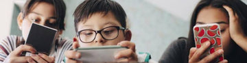 Survey Reveals High Percentage of Parents Using Smartphones to Keep Kids Occupied